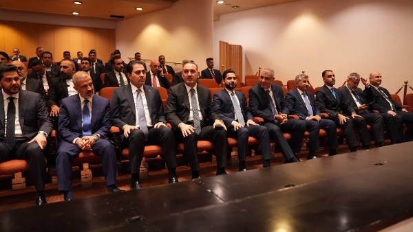 البرلمان العراقي يختار نايف الشمري وزيرا للدفاع وياسر المالكي للداخلية