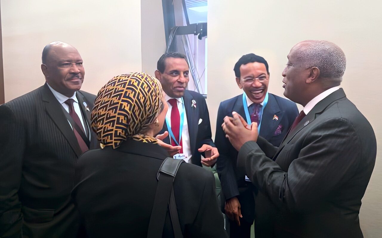رئيس الوزراء السوداني: الخرطوم تعول كثيرا على الدور المصري في دعم البناء وإعادة الإعمار