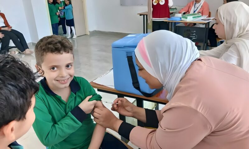 بنسبة 56%، الصحة: تطعيم 12 مليون طفل ضد الحصبة خلال 4 أيام
