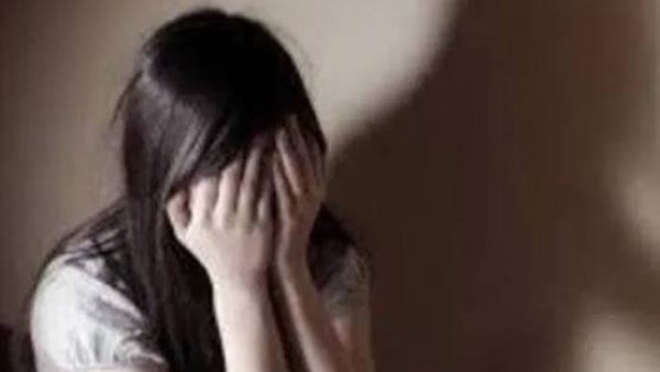خيانة على سرير الزوجية وزوج مدمن.. كاريمان عروسة مع إيقاف التنفيذ