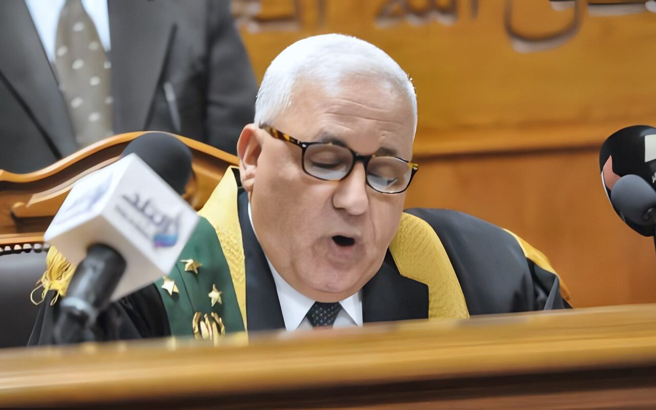 تأجيل محاكمة متهم بالانضمام لجماعة محظورة بحلوان