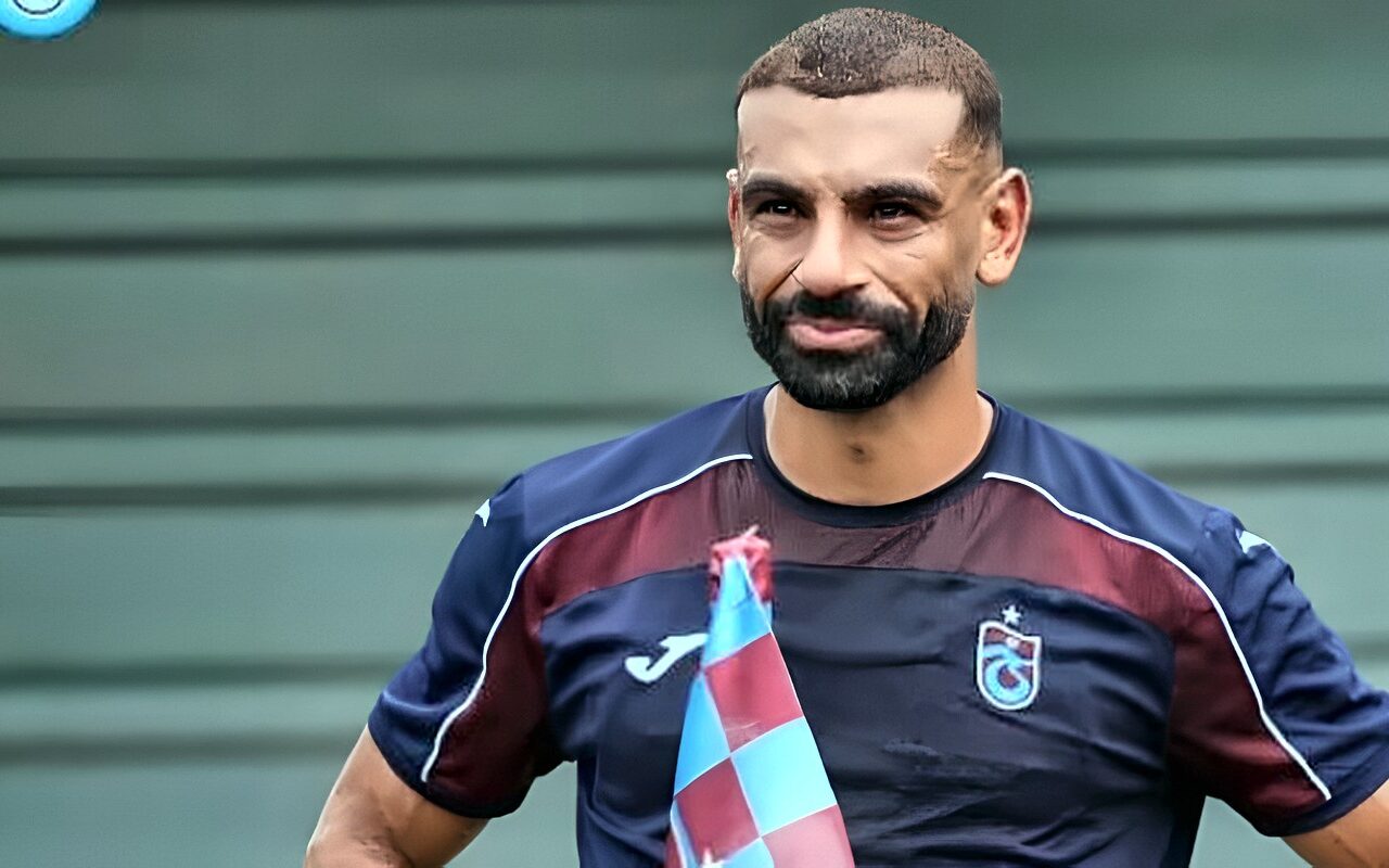 قبل مواجهة طرابزون.. مدرب سامسون سبور يحذر من محمد صلاح: مباريات الديربي لها حسابات خاصة