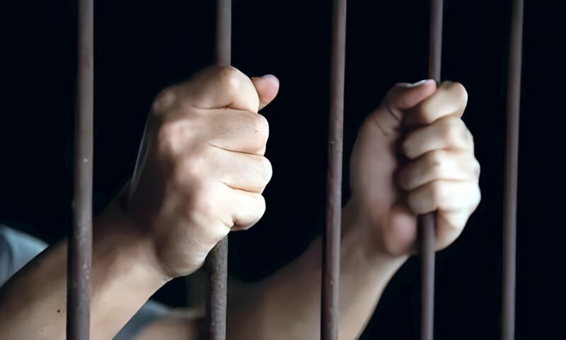 ضبط فراش لاتهامه بالتعدي على طفل داخل مدرسة في مصر الجديدة