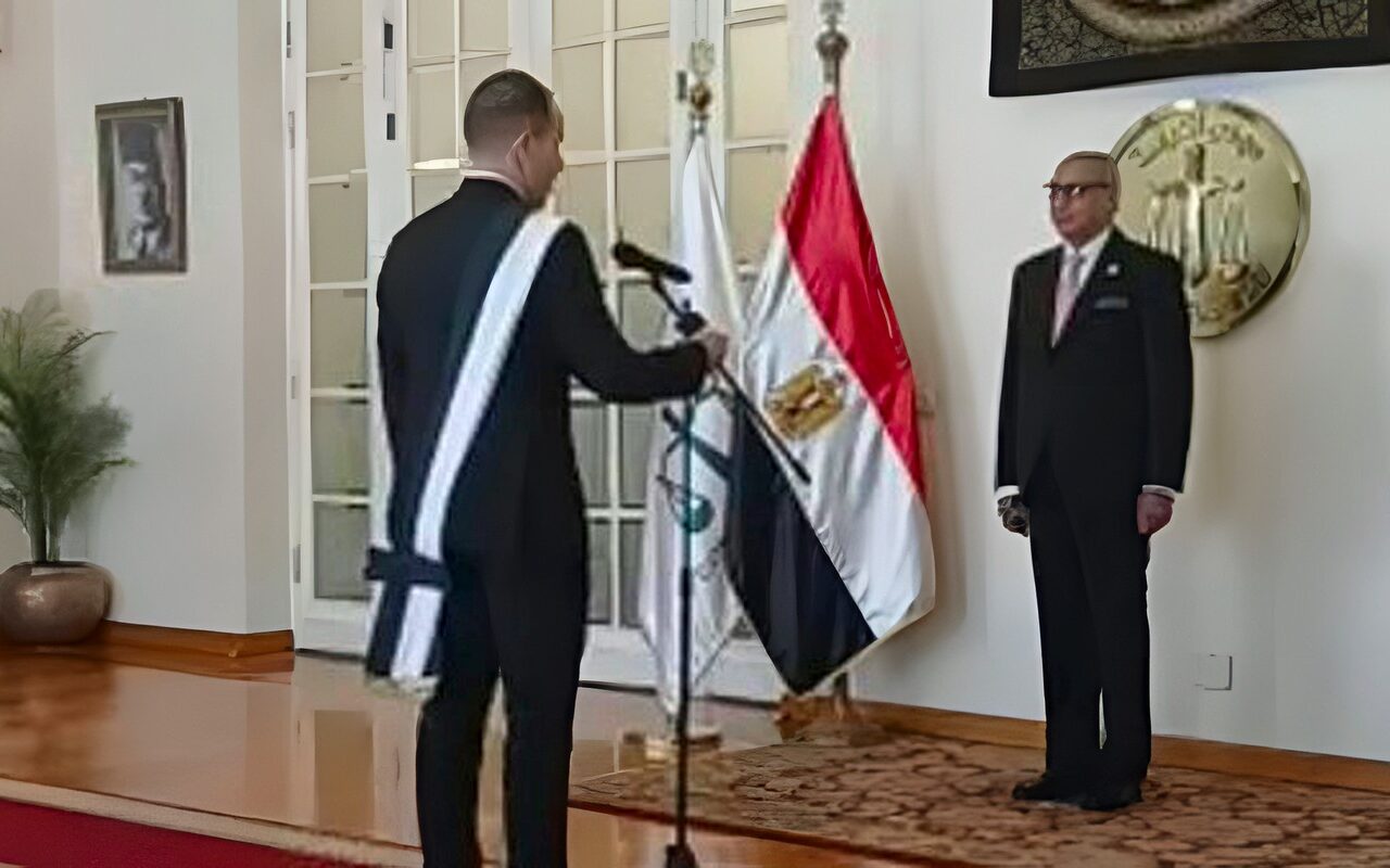 زغاريد من أسر المندوبين المساعدين الجدد بقصر الأميرة فوقية.. احتفالًا بحلف اليمين