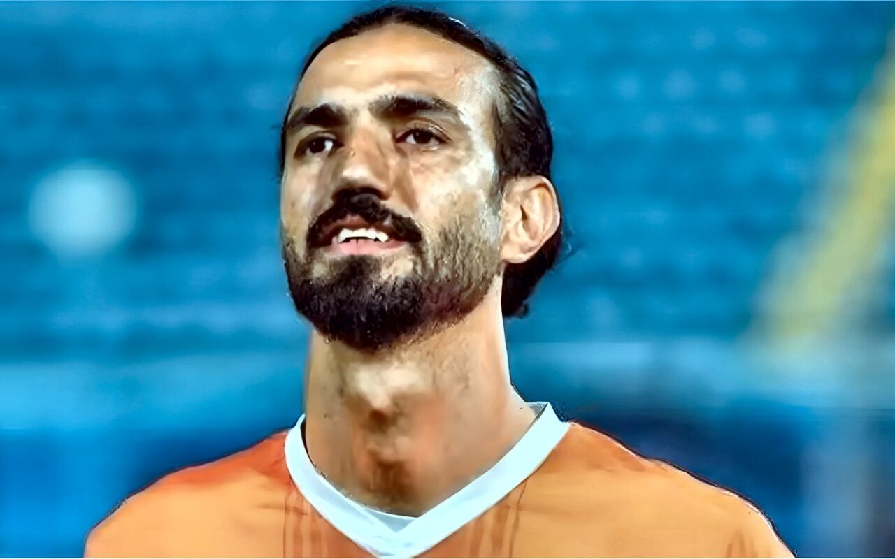 خنقه وضربه على وجهه، تفاصيل اعتداء مدرب فاركو على لاعب داخل غرفة خلع ملابس