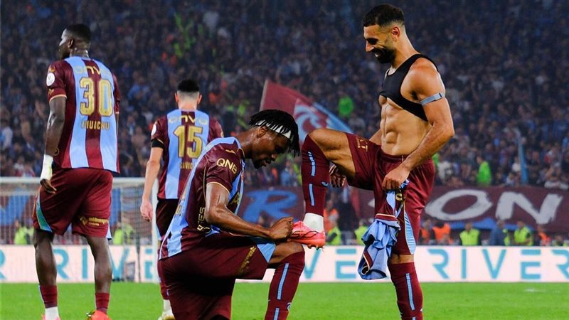 دوري المؤتمر الأوروبي، محمد صلاح يصنع هدف طرابزون الأول في شباك كوبس الفنلندي (فيديو)