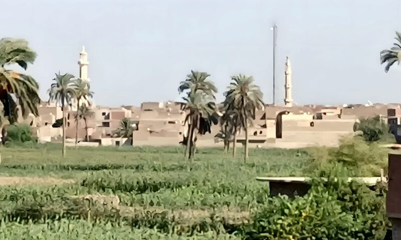معاناة 450 أسرة في بني شقير.. طريق مغلق وقرارات تنتظر التنفيذ بأسيوط.. مناشدات بلا استجابة منذ عامين.. والأهالي يلجأون لطريق بديل وسط الزراعات للوصول إلى المستشفى والخدمات الأساسية