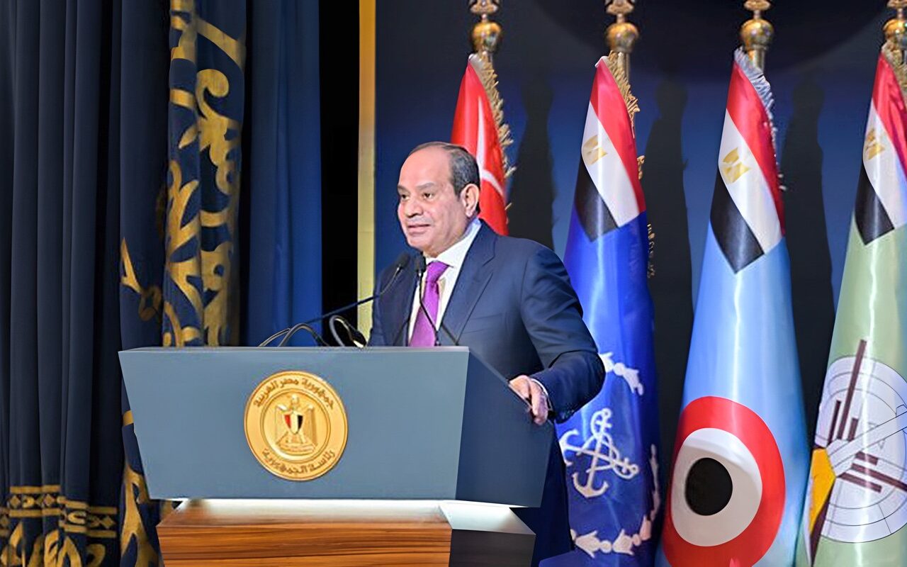 الرئاسة في أسبوع.. السيسي لـ”المصريين”: حصنوا بلدكم ضد المؤامرات.. خلوا بالكم من مصر.. العمل والصبر أساس تجاوز التحديات وتحقيق التنمية.. وسأواصل العمل حتى آخر يوم لي في الحكم