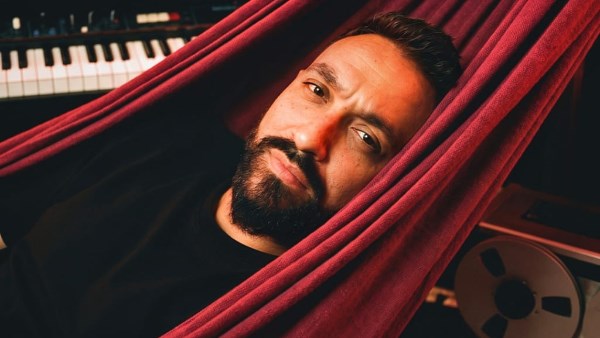 كريم محسن يطرح ألبوم ابن الناس 8 أكتوبر.. 7 أغنيات بتوقيعات موسيقية متنوعة