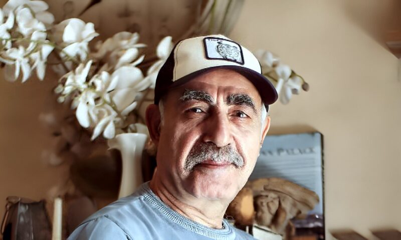 محمد عبدالعظيم يكشف تفاصيل تعرضه لحادث سير: العربية اتقلبت بسبب حجر.. خاص