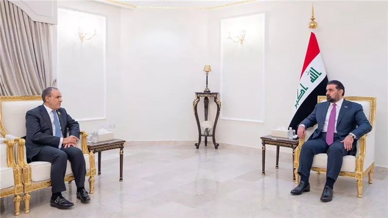 وزير الخارجية يلتقي رئيس مجلس النواب العراقي.. ويشدد على أهمية تعزيز التعاون البرلماني ودعم استقرار العراق
