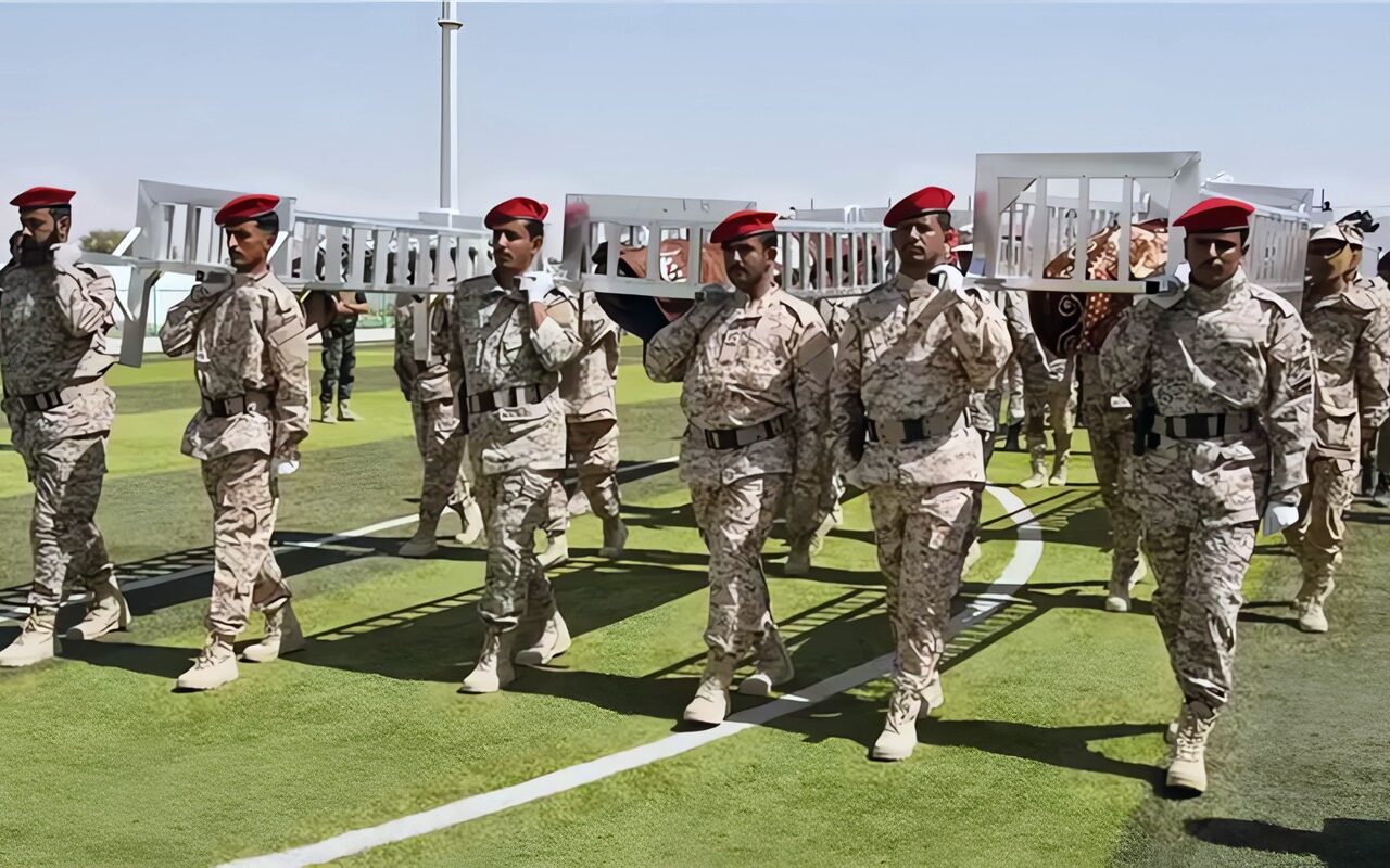 أهداف عسكرية مشروعة، الحكومة اليمنية تهدد باستهداف “التحشيدات القبلية والجماهيرية” الحوثية