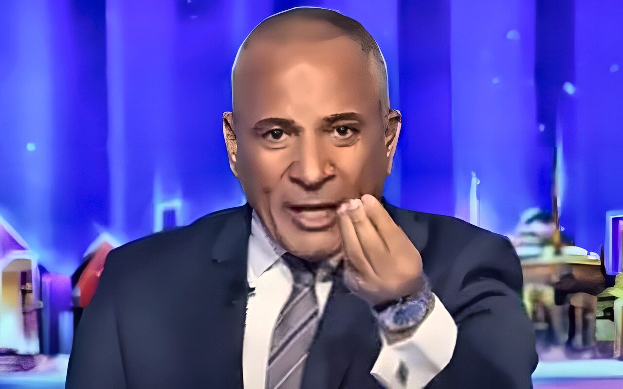 أحمد موسى يكشف رسائل الرئيس السيسي من مطار القاهرة لدى عودته من جولة آسيا