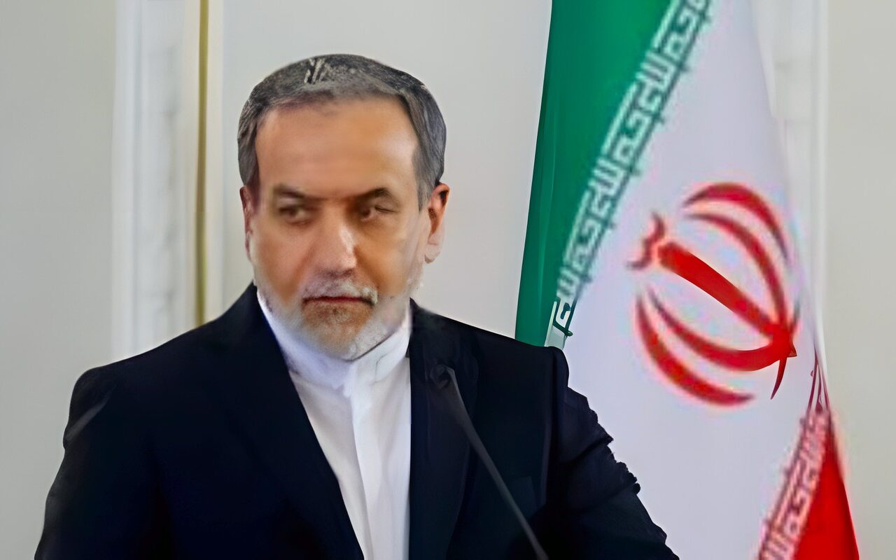 إيران توجّه رسالة نارية لأمريكا: لا حل عسكريّاً.. ومستعدون للرد
