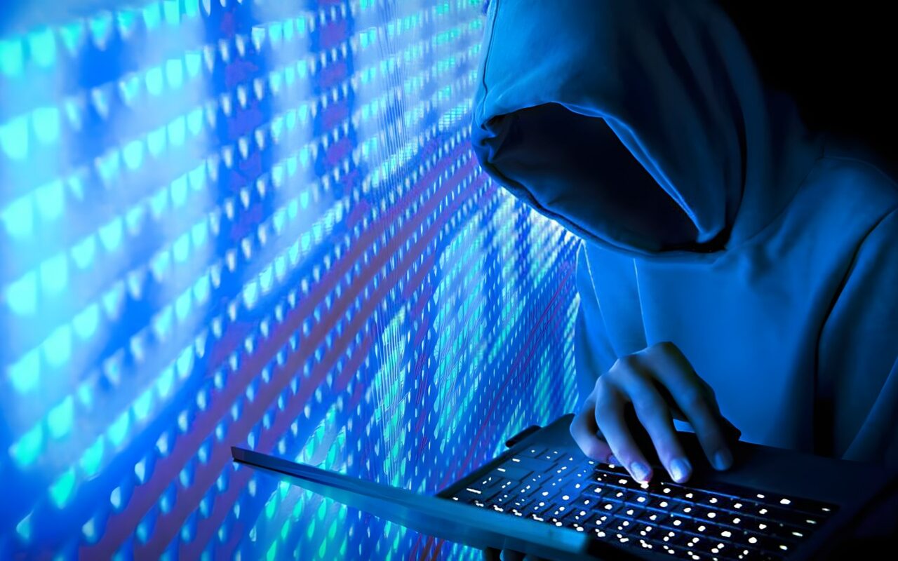 حالات الإعفاء الجوازية والوجوبية في الجريمة الإلكترونية طبقا للقانون