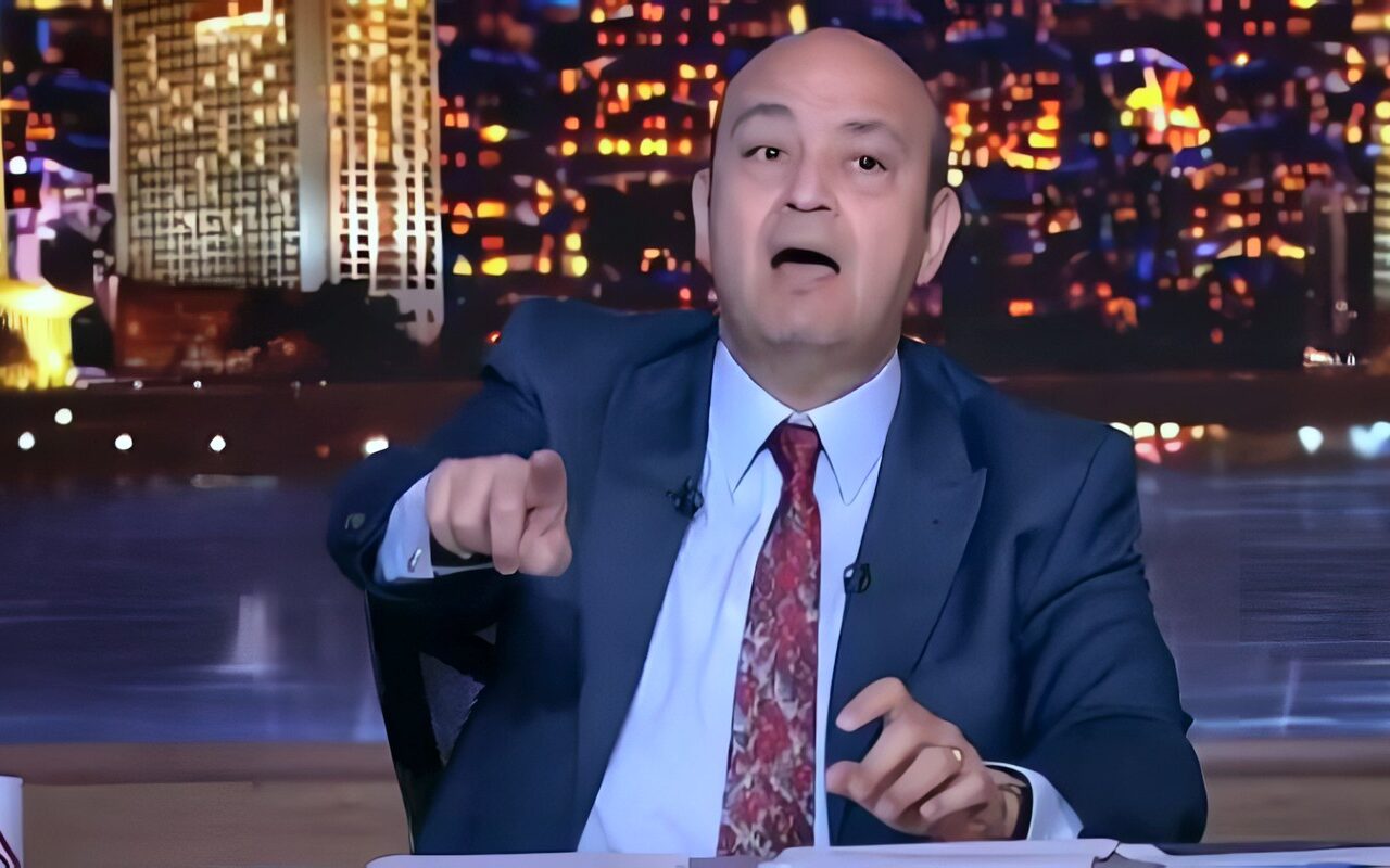 عمرو أديب: الرئيس دافع عن الوزراء بشكل مباشر.. وقال للمواطنين إن الانتقادات اليومية بتضغط عليهم