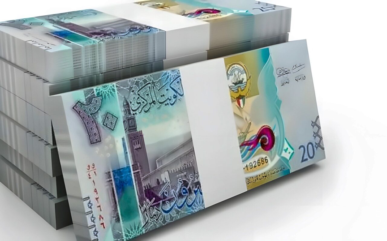 سعر الدينار الكويتي مقابل الجنيه في البنوك المصرية اليوم السبت 3-10-2026