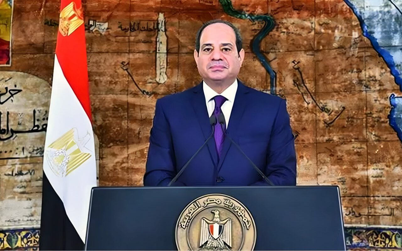 السيسي: المنطقة الاقتصادية لقناة السويس تتيح إقامة المشروعات الصناعية والتصديرية