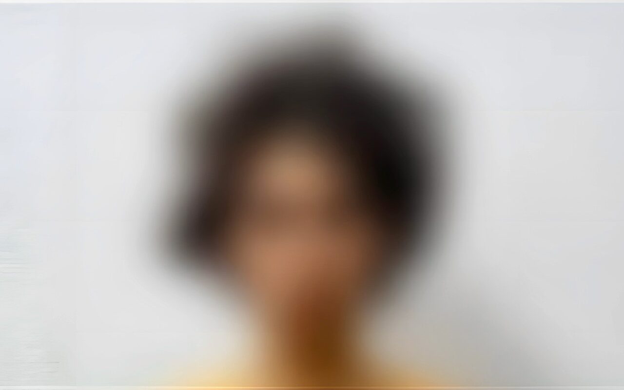 بهدف الترند والأرباح، ضبط شخص بتهمة نشر فيديوهات بملابس نسائية عبر مواقع التواصل في دمياط