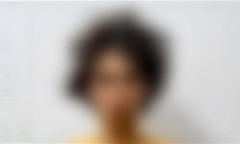 بهدف الترند والأرباح، ضبط شخص بتهمة نشر فيديوهات بملابس نسائية عبر مواقع التواصل في دمياط