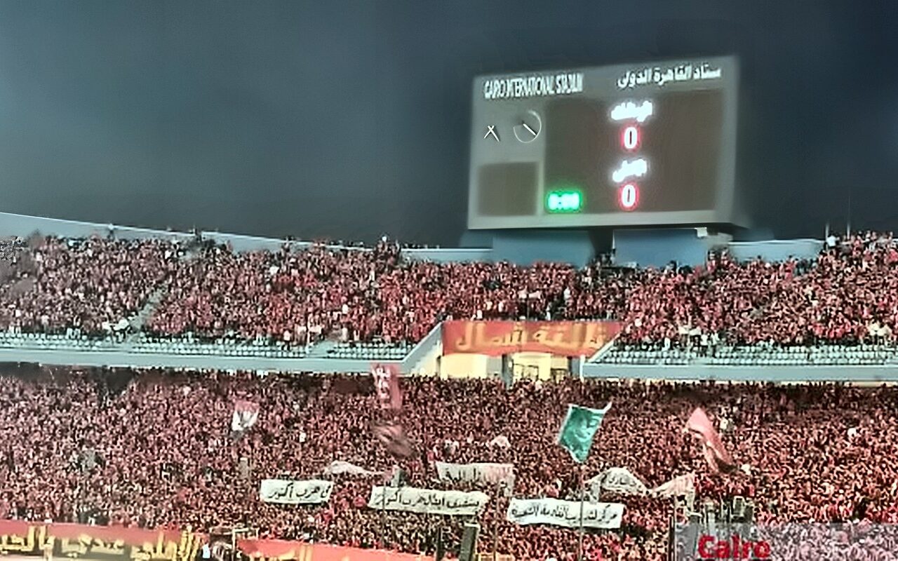 جماهير الأهلي تبرز دور ناديها في حرب أكتوبر قبل القمة 133