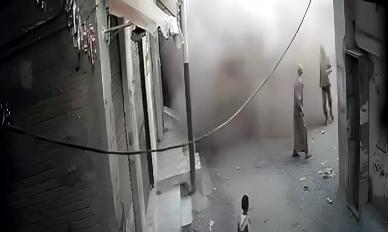 ثوانٍ من الرعب.. لحظة انهيار عقار المحلة ووفاة شخصين تحت الأنقاض