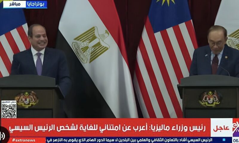 «مين ميحبش أم الدنيا».. رئيس وزراء ماليزيا للرئيس السيسي: إنت ما ذكرتليش سامية جمال