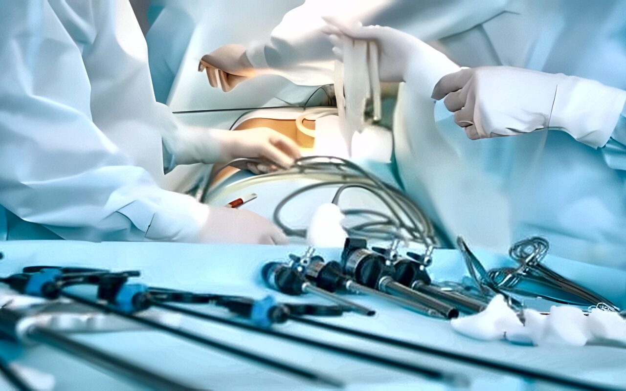 هل يحتاج المريض إلى علاج مدى الحياة بعد استئصال المرارة.. استشاري يوضح
