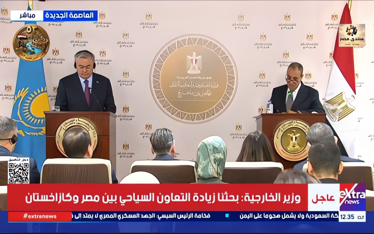 عبد العاطي: بحثنا زيادة التعاون السياحي والصناعات الدوائية مع كازاخستان
