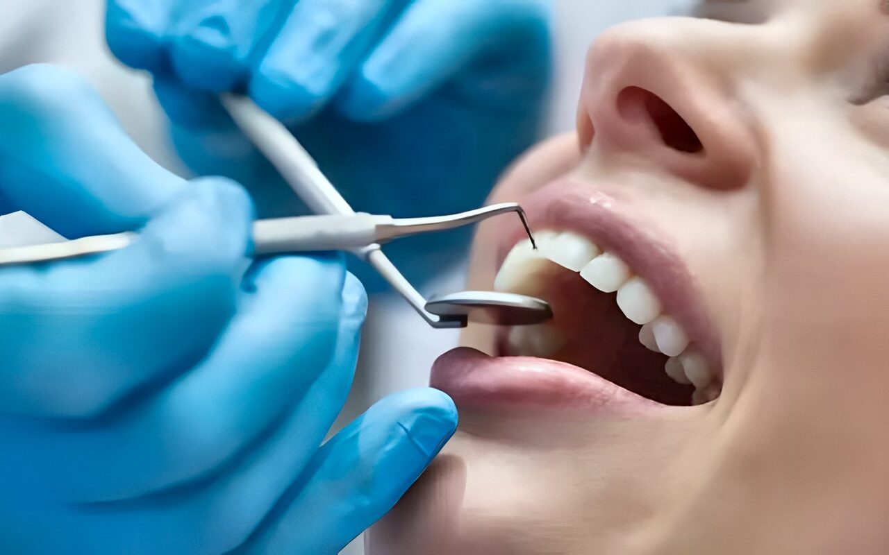 نقيب أطباء الأسنان يحذر من تفاقم أزمة الخريجين: آلاف الأطباء بلا تكليف