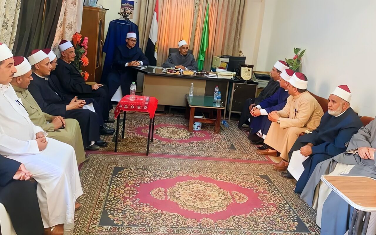مدير أوقاف الفيوم يعقد اجتماعا موسعا لوضع سياسات العمل الفترة المقبلة
