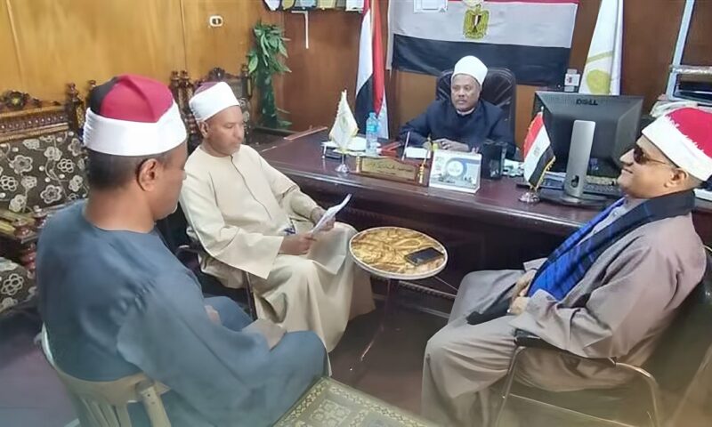 مدير أوقاف قنا يتابع اختبارات مسابقة «الأصوات الندية» للابتهال والأذان