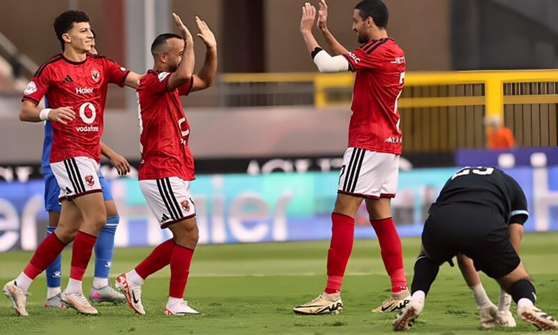 أخبار الرياضة اليوم: الأهلي يكتسح بترول أسيوط بخماسية.. الزمالك يسقط بثلاثية أمام زد.. حقيقة استقالة عاشور من لجنة الحكام