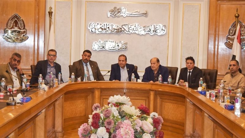 غرفة القاهرة تجتمع بمراكز تقديم الخدمات الحكومية لبحث خطة التطوير والتنمية