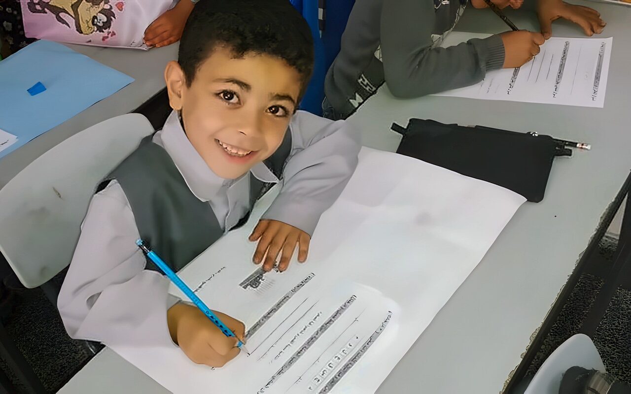 شروط وضوابط نجاح طلاب المرحلة الابتدائية ونسب الحضور