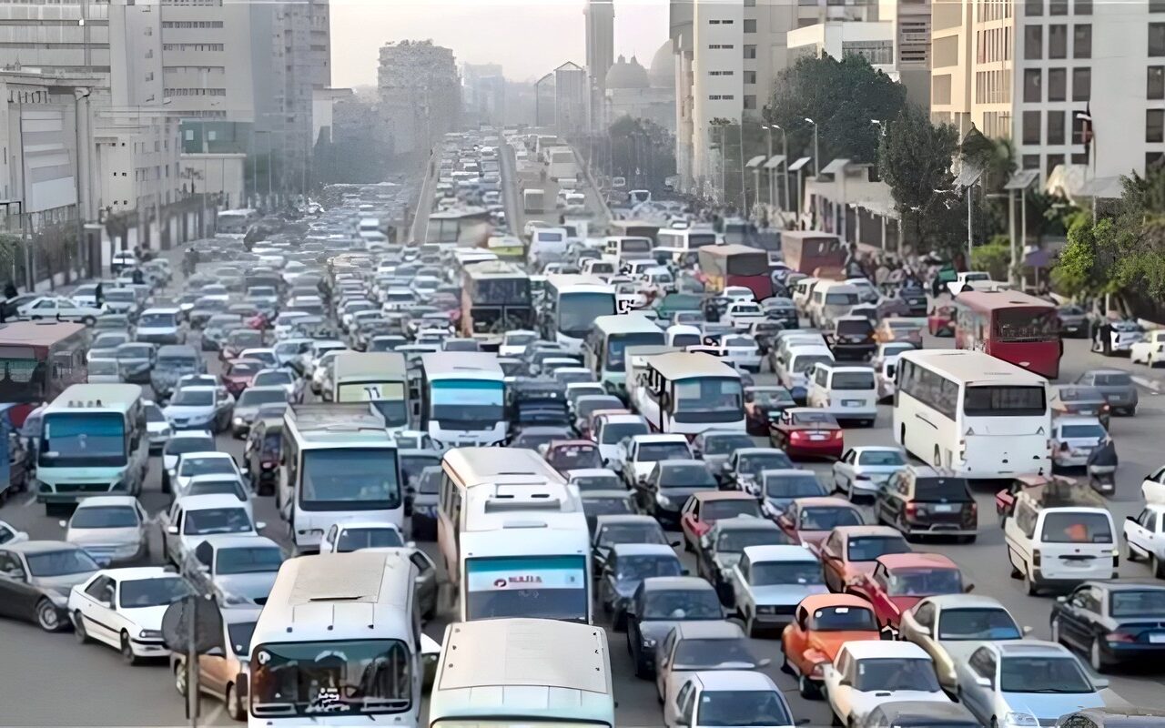 حالة المرور اليوم الإثنين.. كثافات متحركة في القاهرة والجيزة والقليوبية والإسكندرية