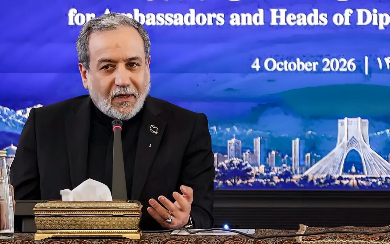 وسط التأهب الأميركي.. عراقجي: سنرد على واشنطن خلال أيام