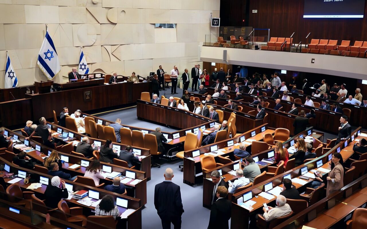 إيران تربك حسابات الكنيست.. تحذيرات من هجوم بتوقيت سياسي