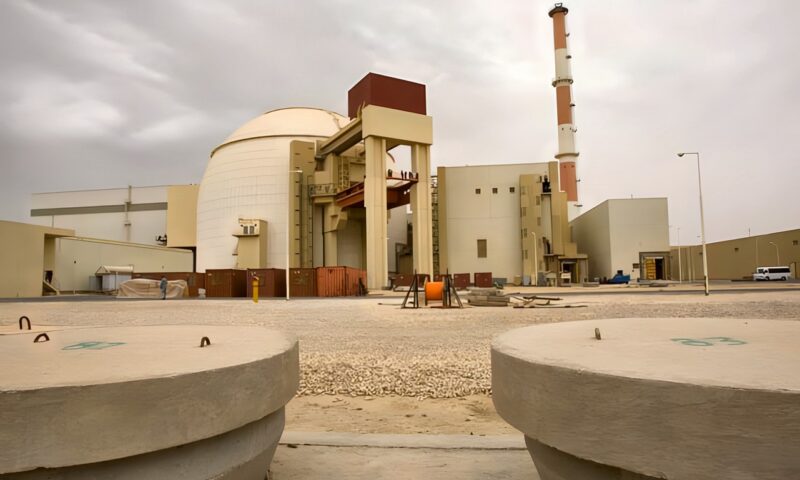 روسيا تنفي مغادرة خبرائها محطة بوشهر النووية الإيرانية