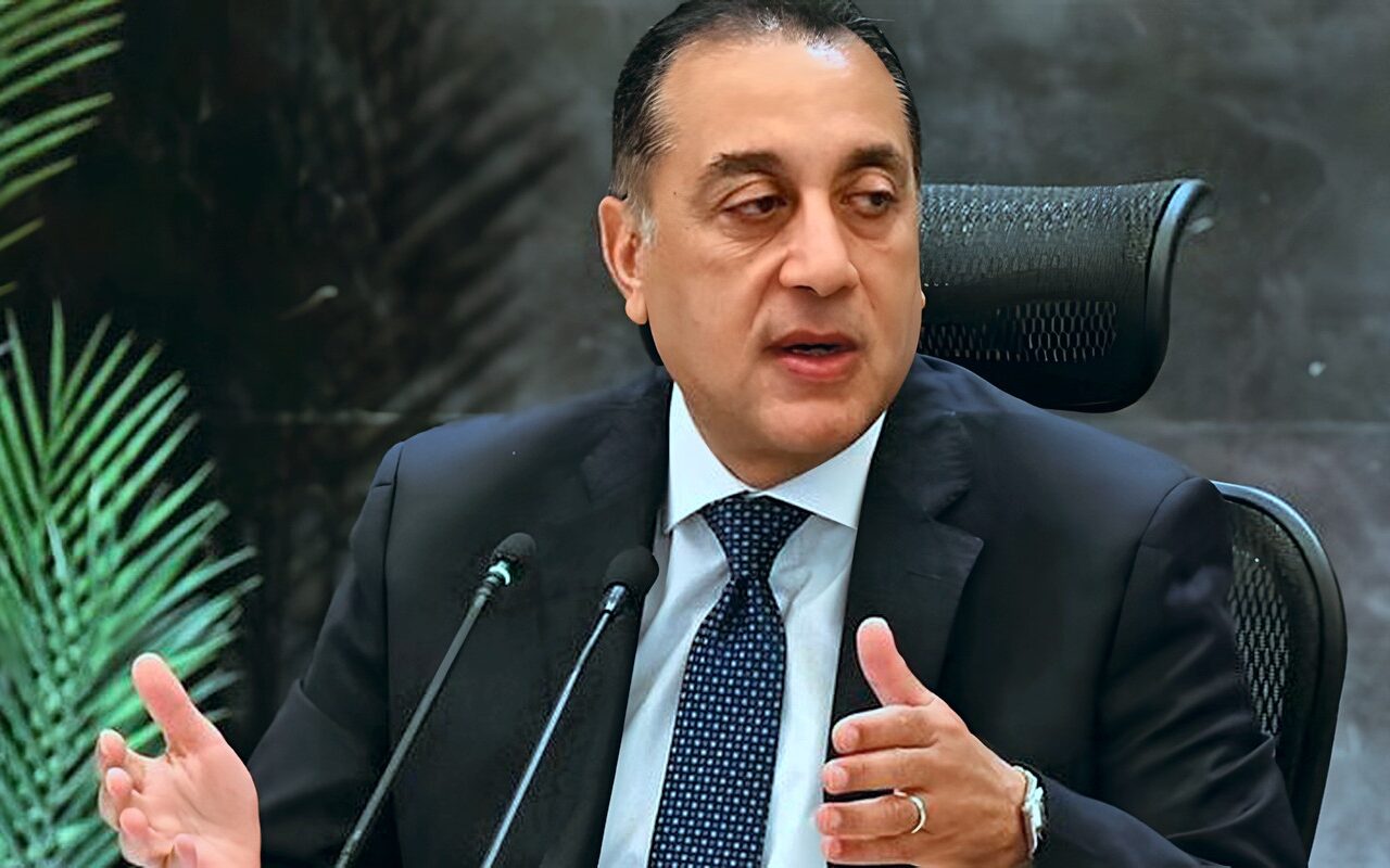 بالأسماء، رئيس الوزراء يصدر قرارين بالاستيلاء على أراضي وعقارات لإنشاء دورانات وأنفاق ووصلة كوبري
