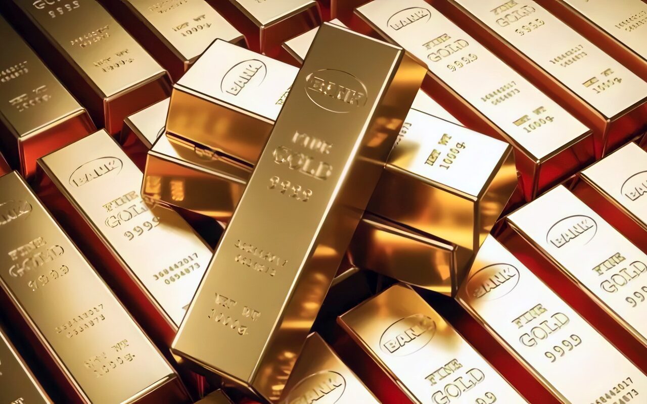 الذهب يتراجع بأكثر من 1% والأسعار الفورية دون 4100 دولار