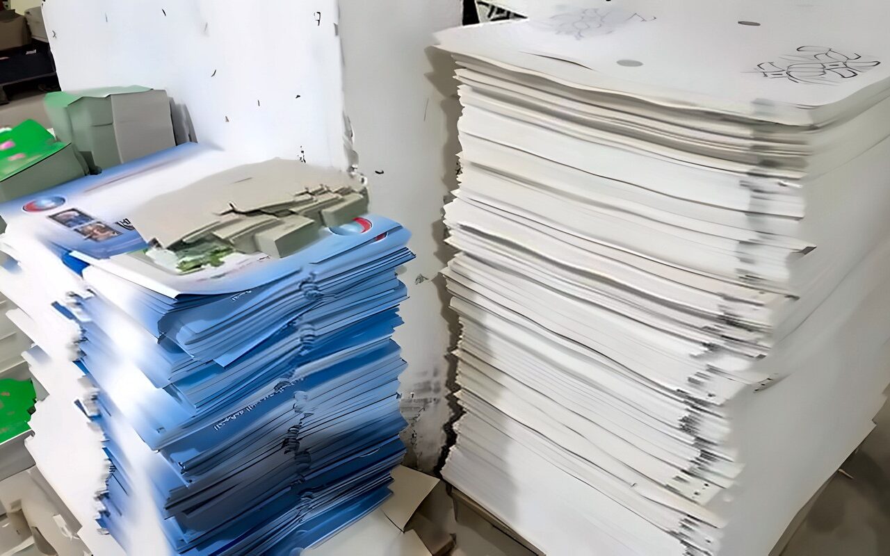 ضبط مدير مطبعة بالقاهرة وبحوزته 113 ألف مطبوع تجاري بالمخالفة لقانون حماية حقوق الملكية الفكرية