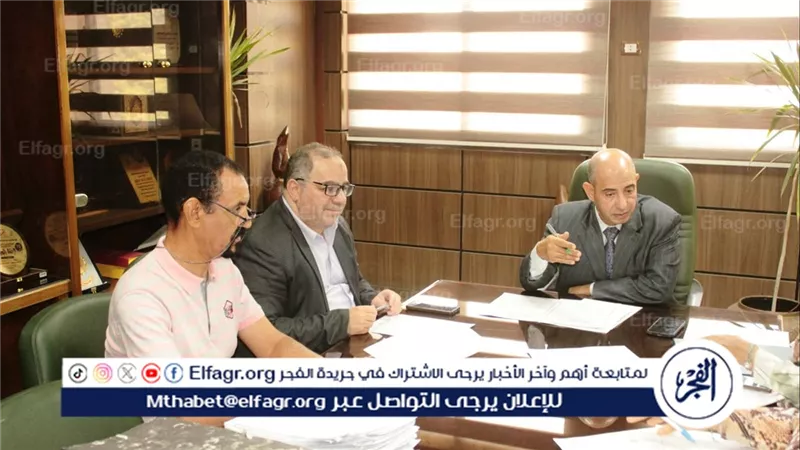 جامعة أسيوط تناقش آليات دعم العاملين في الحالات المرضية والاجتماعية الطارئة