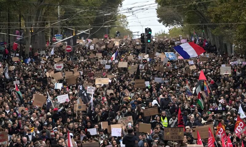 الداخلية الفرنسية: 410 آلاف شخص شاركوا في مظاهرات اليوم