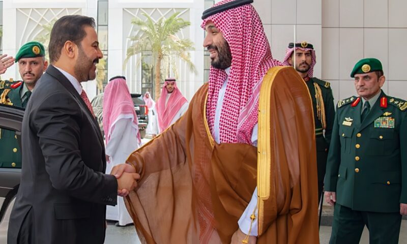 ولي العهد السعودي ورئيس الوزراء العراقي يبحثان تعزيز أمن واستقرار المنطقة