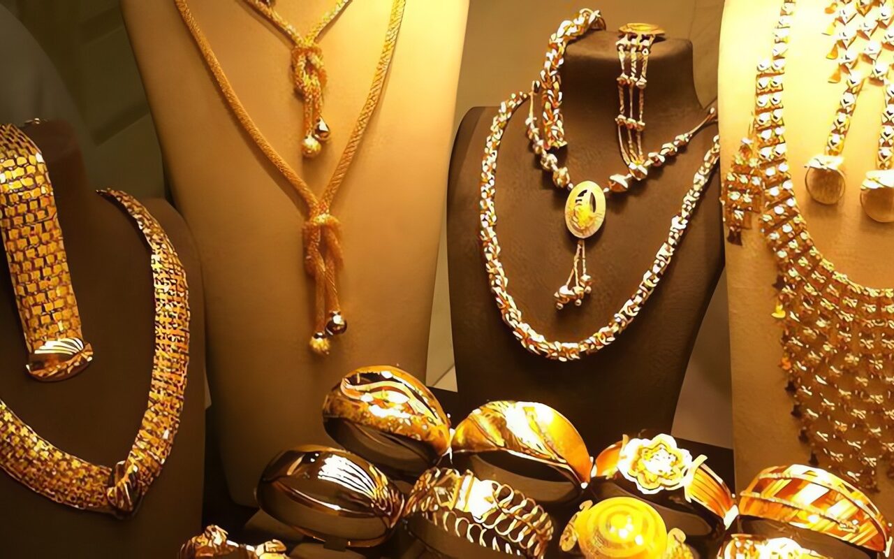 سعر الذهب في مصر مستهل التعاملات الصباحية اليوم الأربعاء