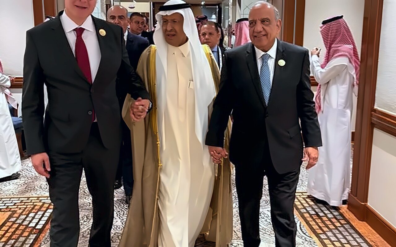 مصر والسعودية تبحثان تعزيز التكامل في قطاع الطاقة البترول وتوسيع الشراكات