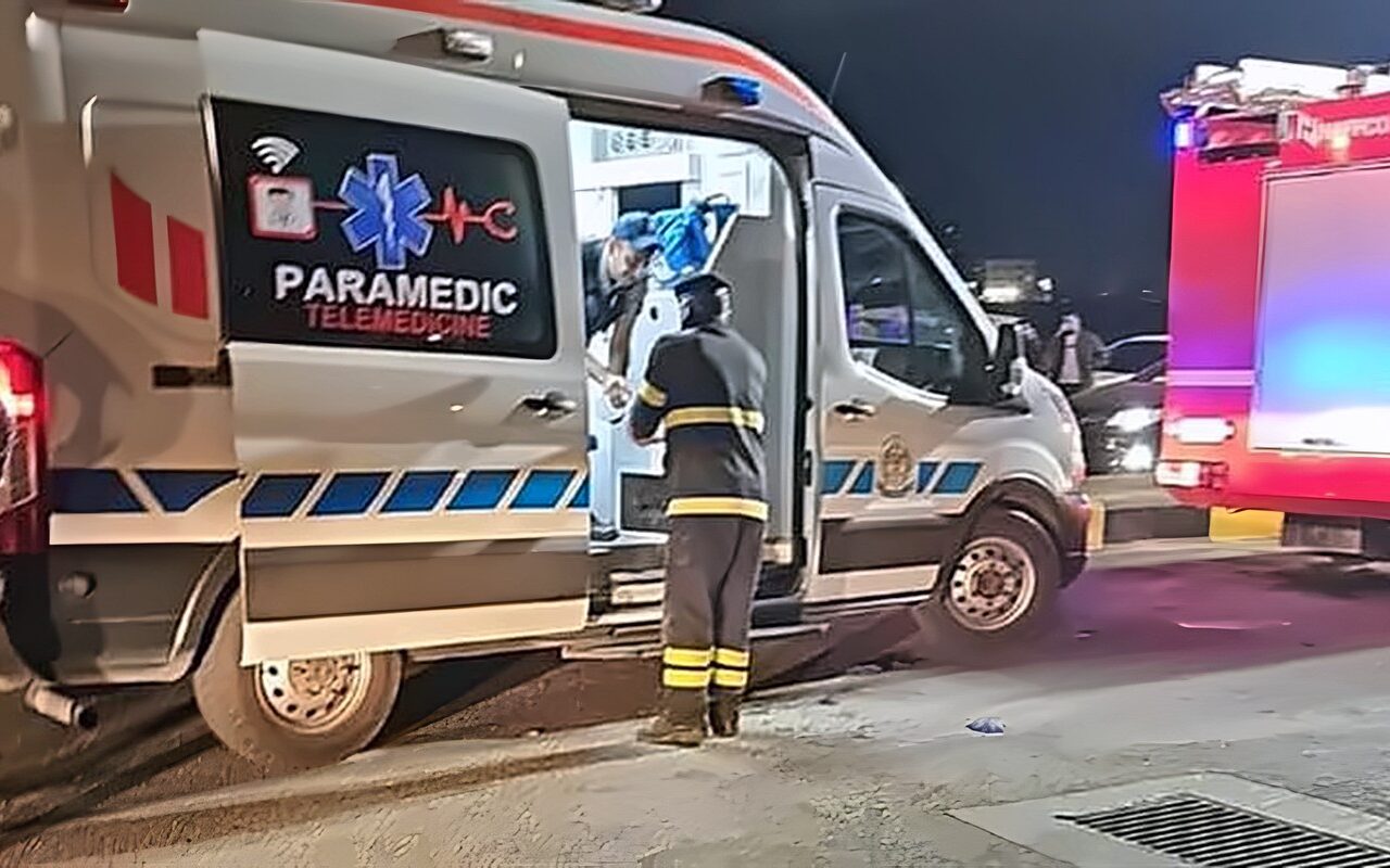 سقوط طفلين داخل شبكة تصريف مياه الأمطار في إربد بالأردن (فيديو)