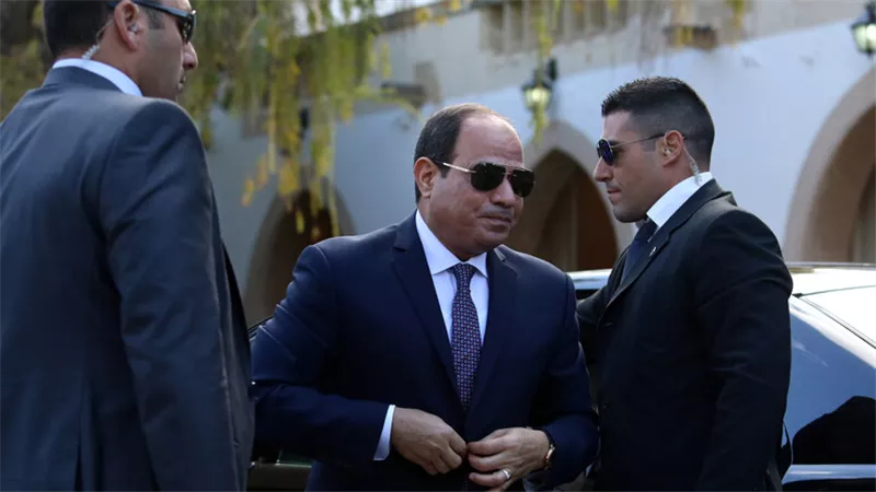 الرئيس السيسي يصل الكرملين وبوتين في مقدمة مستقبليه