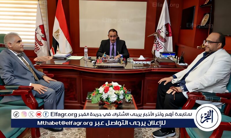 محافظ سوهاج يستقبل رئيس شركة مياه الشرب والصرف الصحي الجديد